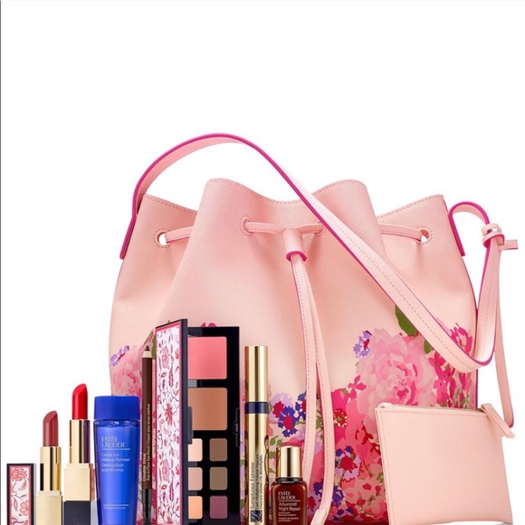 Estée Lauder Wild Blossoms